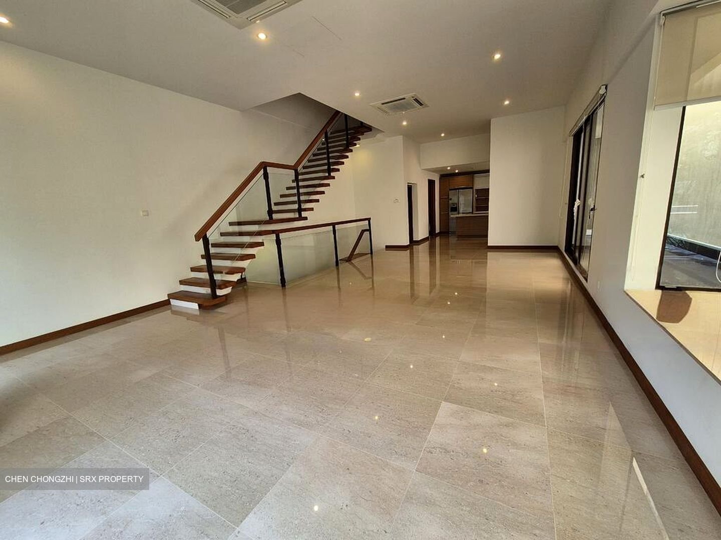 Lornie Road (D11), Terrace #457415401